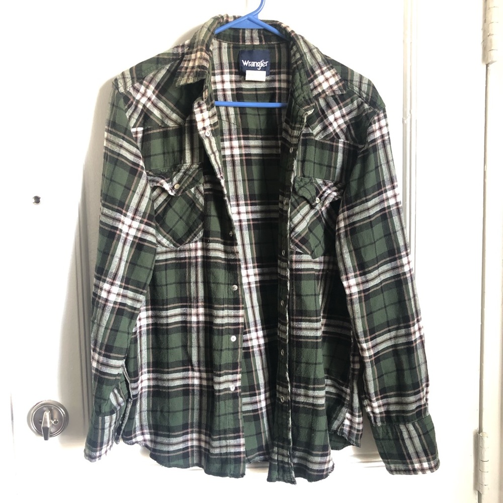 ☀️5/$25☀️ Wrangler button up top